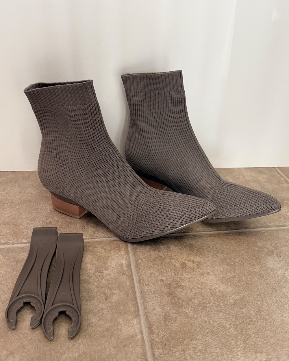 Size 7.5 Storm Booties Pashion Footwear